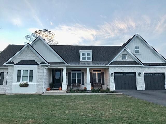 1st image of 725 Ambler Ln