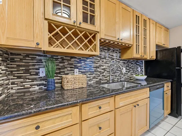 1510 E St APT 23, Hayward, CA 94541