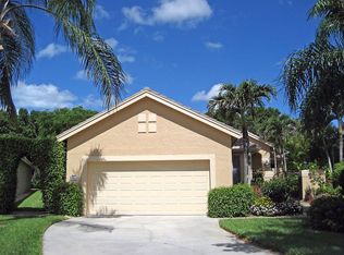 25086 Pinewater Cove Ln, Bonita Springs, FL 34134