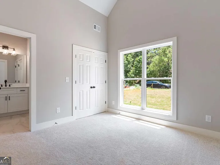 380 Ansley Dr — Photo 21