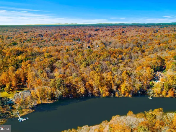 10791 Gladney Dr, Manassas, VA 20111