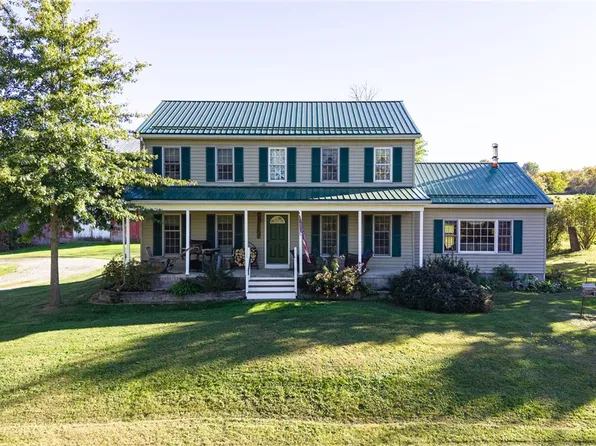 1950 Dow Rd, Pavilion, NY 14525