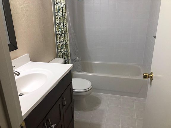 5th image of 14634 SE 36th St