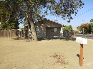 461 N F St, Tulare, CA 93274