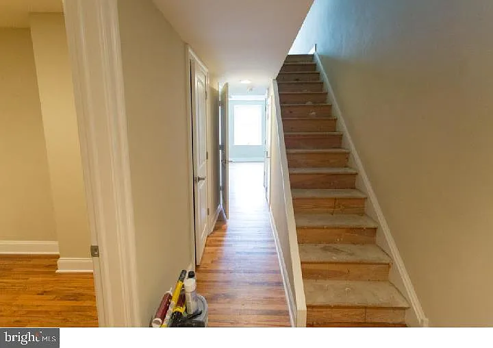 2 bed, 1.0 bath, 5286 sqft, $3,300 — Photo 2