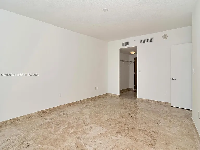 1750 N Bayshore Dr #1515 — Photo 20