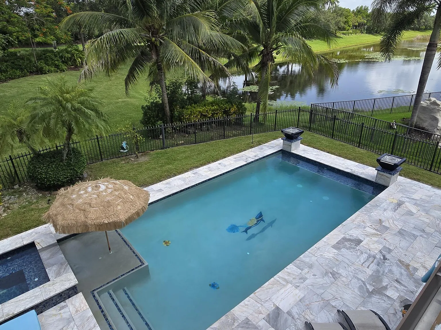 5 bed, 3.0 bath, 4349 sqft, $8,000 — Photo 3