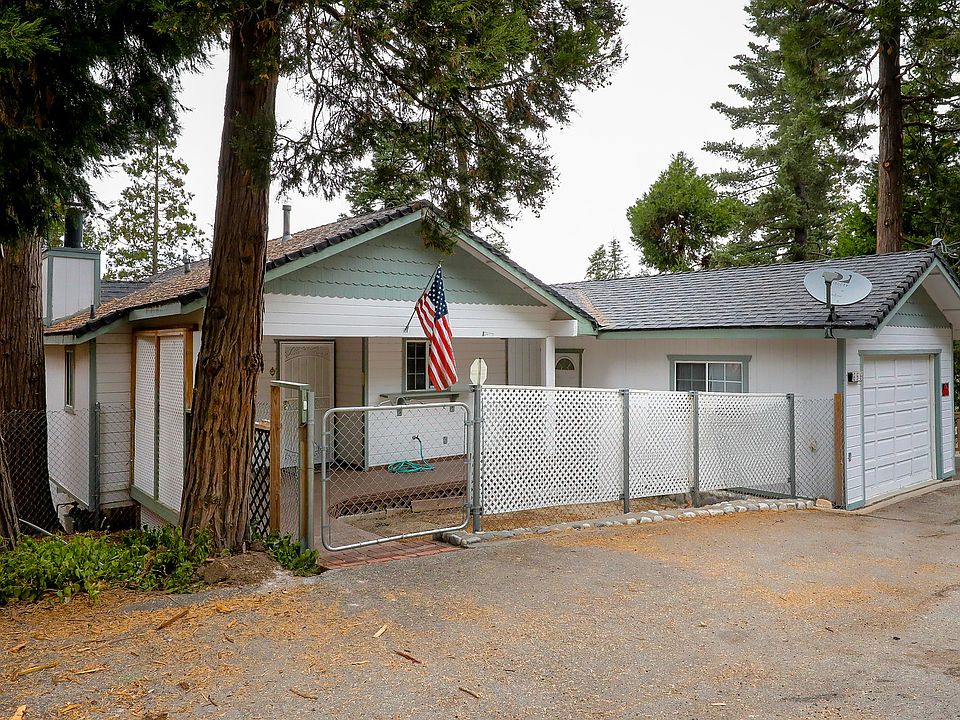 1st image of 658 Rose Ln