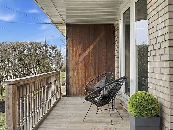 4th image of 4487 Bennett Rd