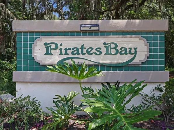 2490 Captain Hook Dr, Fernandina Beach, FL 32034