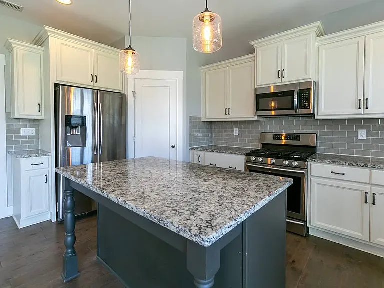208 Tyner Loop Cir — Photo 4