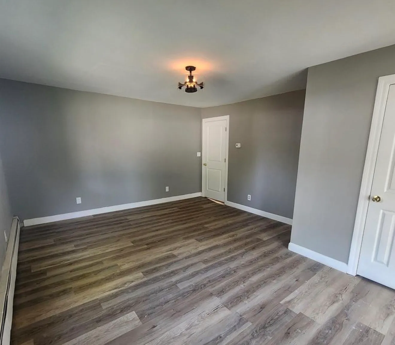 4 bed, 1956 sqft, $1,500 — Photo 4