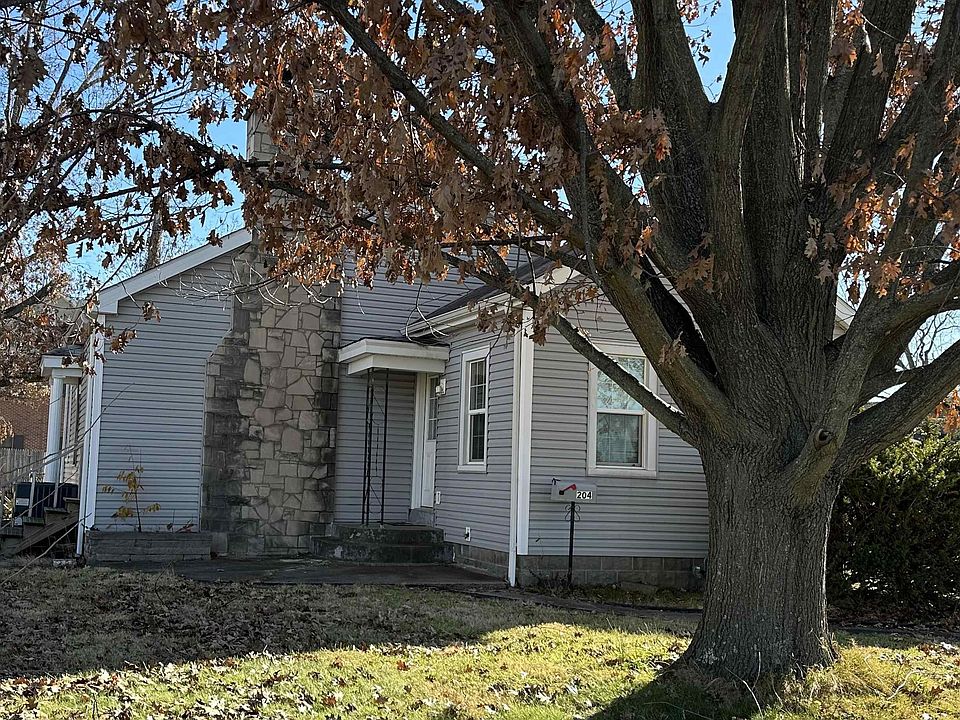2nd image of 204 S Frederick Ave