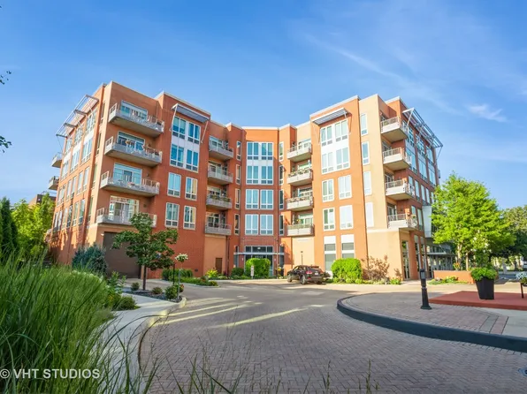 4846 N Clark St APT 502, Chicago, IL 60640