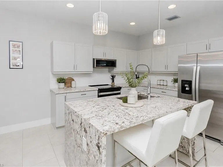 5688 Cassidy Ln — Photo 5