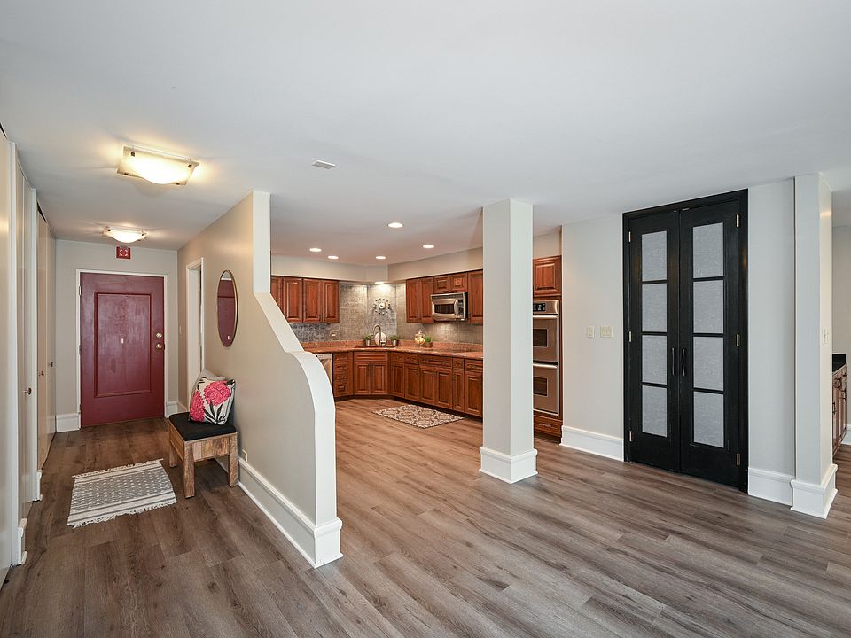 445 N Park Blvd Glen Ellyn IL Zillow