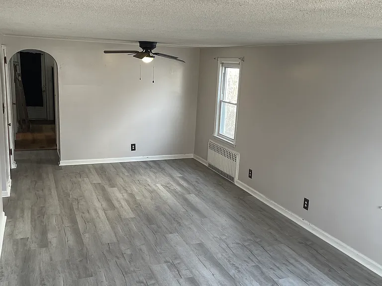 70 Eileen St #1 — Photo 4