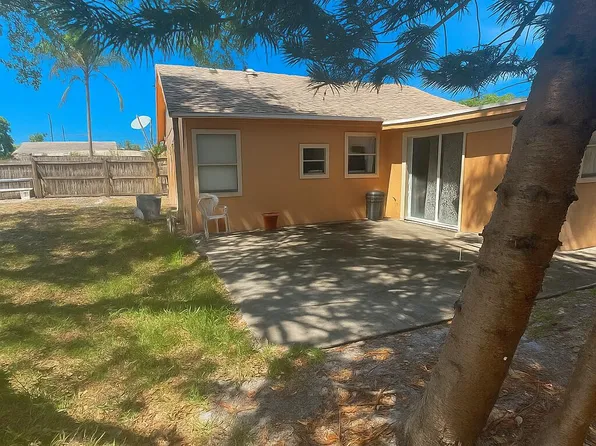 410 Minnesota Street, Lantana, FL 33462