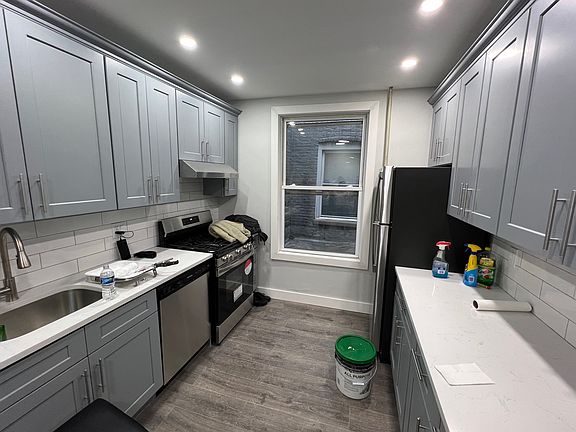 3rd image of 36-04 Ditmars Blvd #3