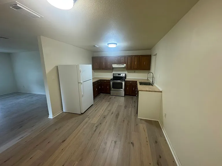 3013 W La Rua St #A — Photo 16