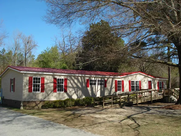 143 Lees Chapel Church Rd, Dunn, NC 28334