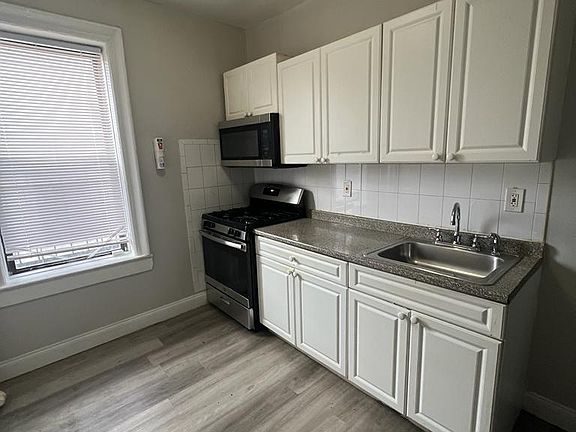 2nd image of 304 50th St #5BA