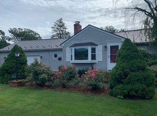 134 River Rd, Agawam, MA 01001