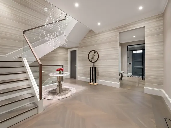 34 East 62nd Street image 29 of 30