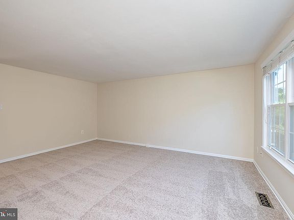 2nd image of 6607 Rockleigh Way