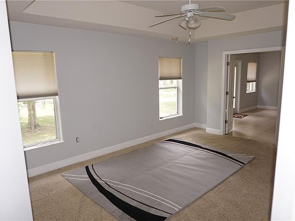 5th image of 310 Jennifer Dr