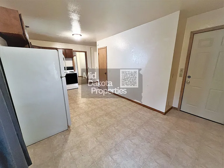 710 S Wisconsin St — Photo 6