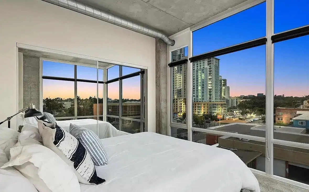 2 bed, 1037 sqft, $3,750 — Photo 1