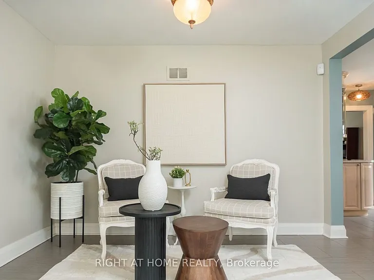 124 Lydia Ave — Photo 8