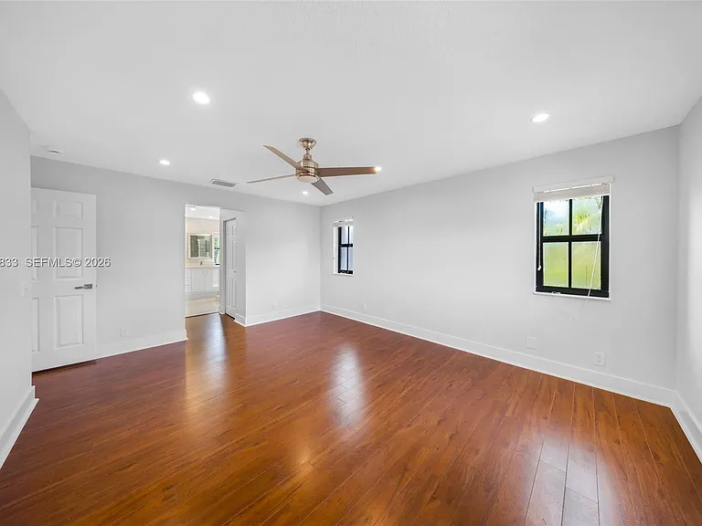 1538 Tamarind Ct — Photo 19