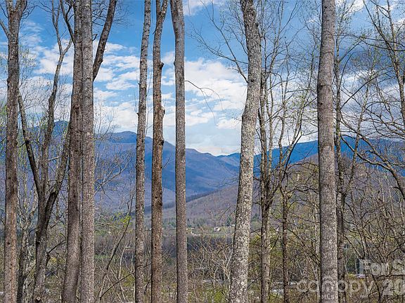 3rd image of 51 Summit Rd