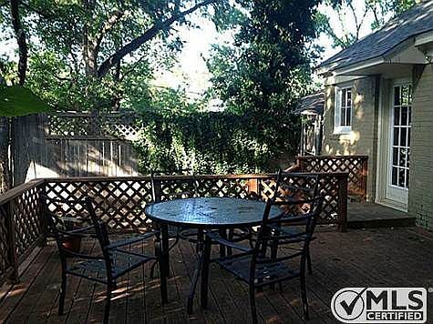 4th image of 7015 San Mateo Blvd