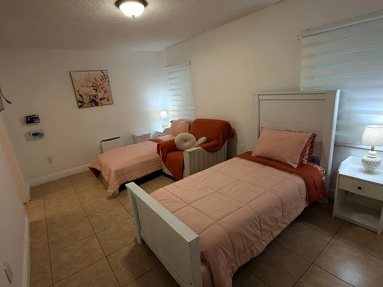 5302 SW 138th Pl — Photo 16