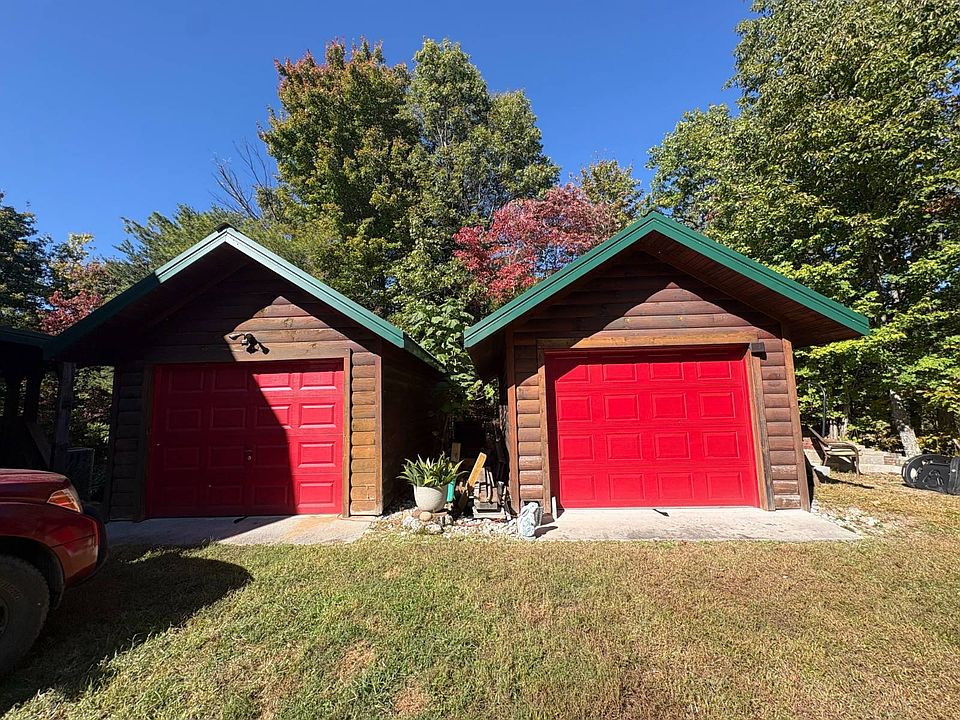 2nd image of 1029 Smithfield Rd