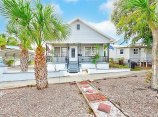 632 Cross St, Tarpon Springs, FL 34689