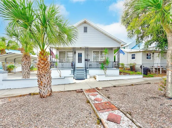632 Cross St, Tarpon Springs, FL 34689