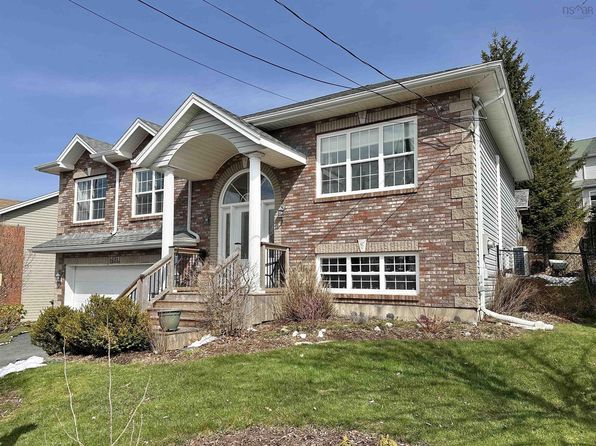 481 Portland Hills Dr, Dartmouth, NS B2W 6P1