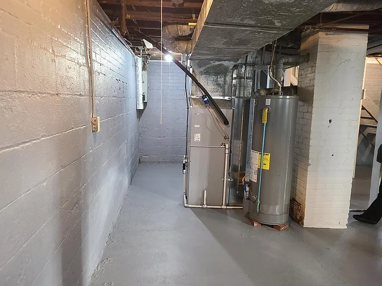 1121 Diamond Ave — Photo 18