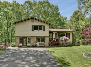 227 Estate Dr, East Stroudsburg, PA