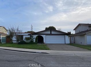 9212 Heatherton Cir, Huntington Beach, CA 92646
