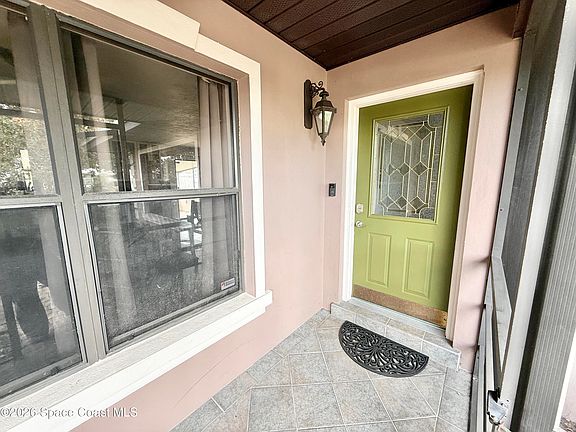 4th image of 1380 Mackeral Ave