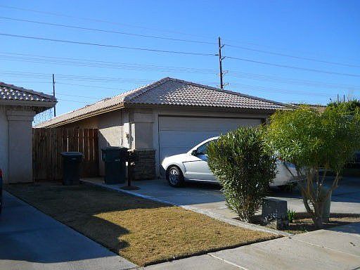 2nd image of 668 Yucca St