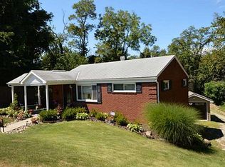 15 Utz Ln, Coraopolis, PA 15108