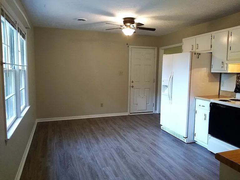 7501 Martha Ct — Photo 13