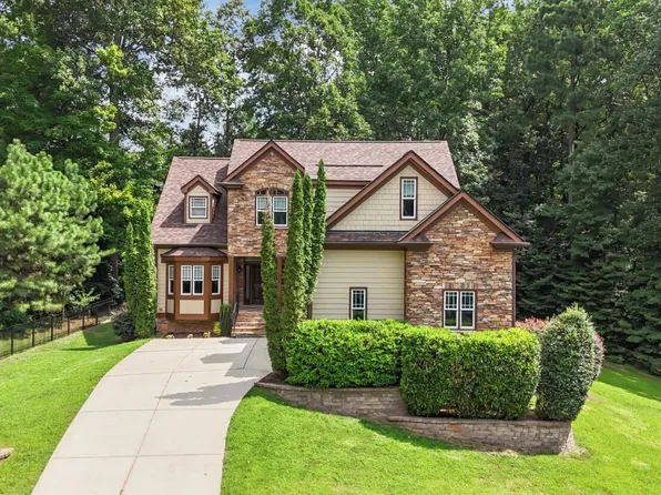 2305 Berteau Dr, Wake Forest, NC 27587