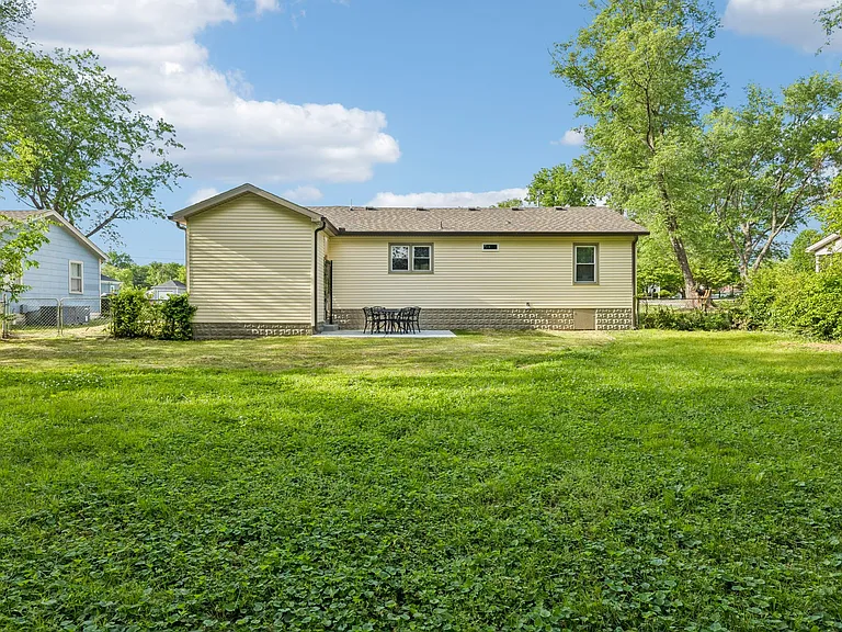 715 Lynn St — Photo 24